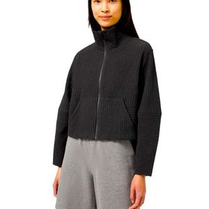 Textured cropped lululemon Jacket M/L